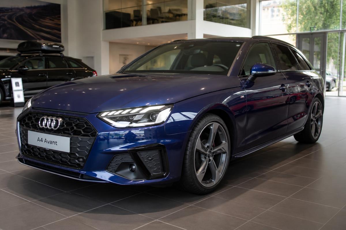 Audi A4 Avant 40 TFSI S Line