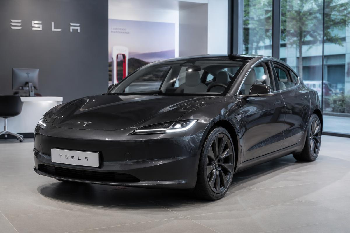 Tesla Model 3 Long Range AWD